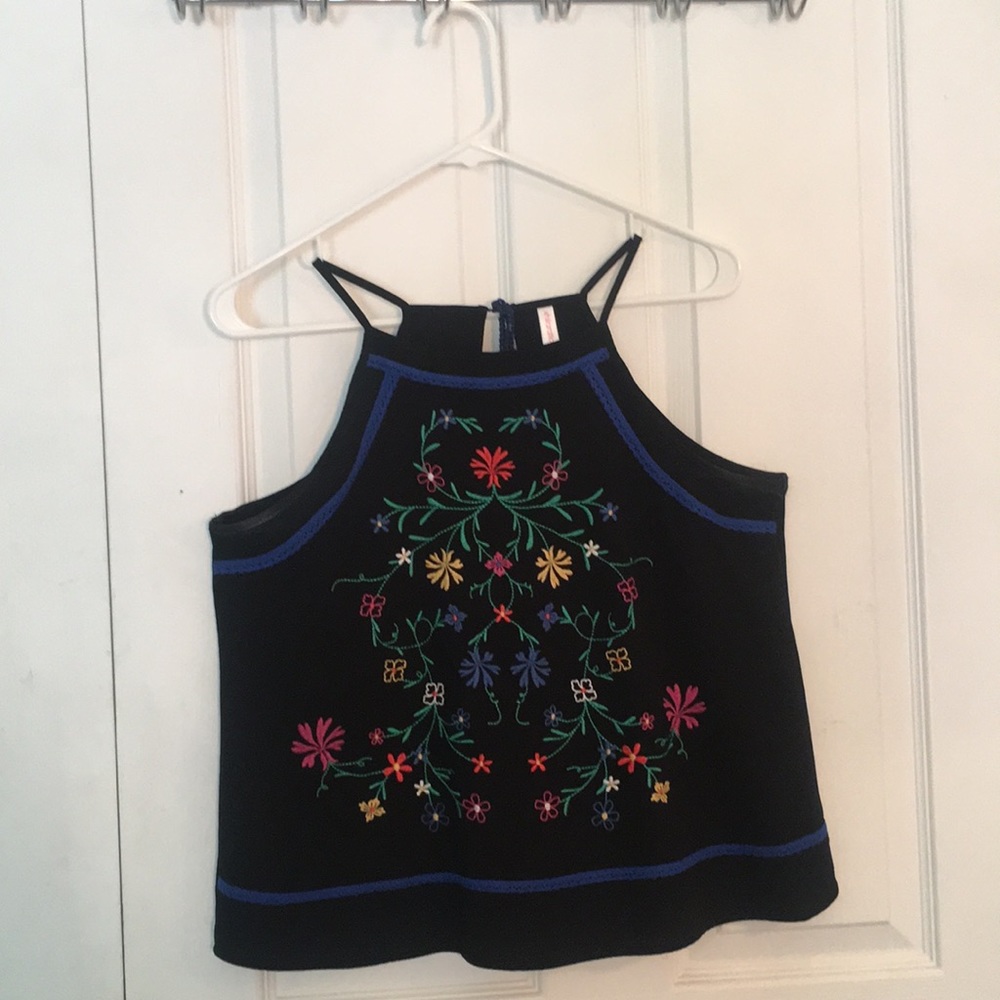 Floral Embroidered Tank